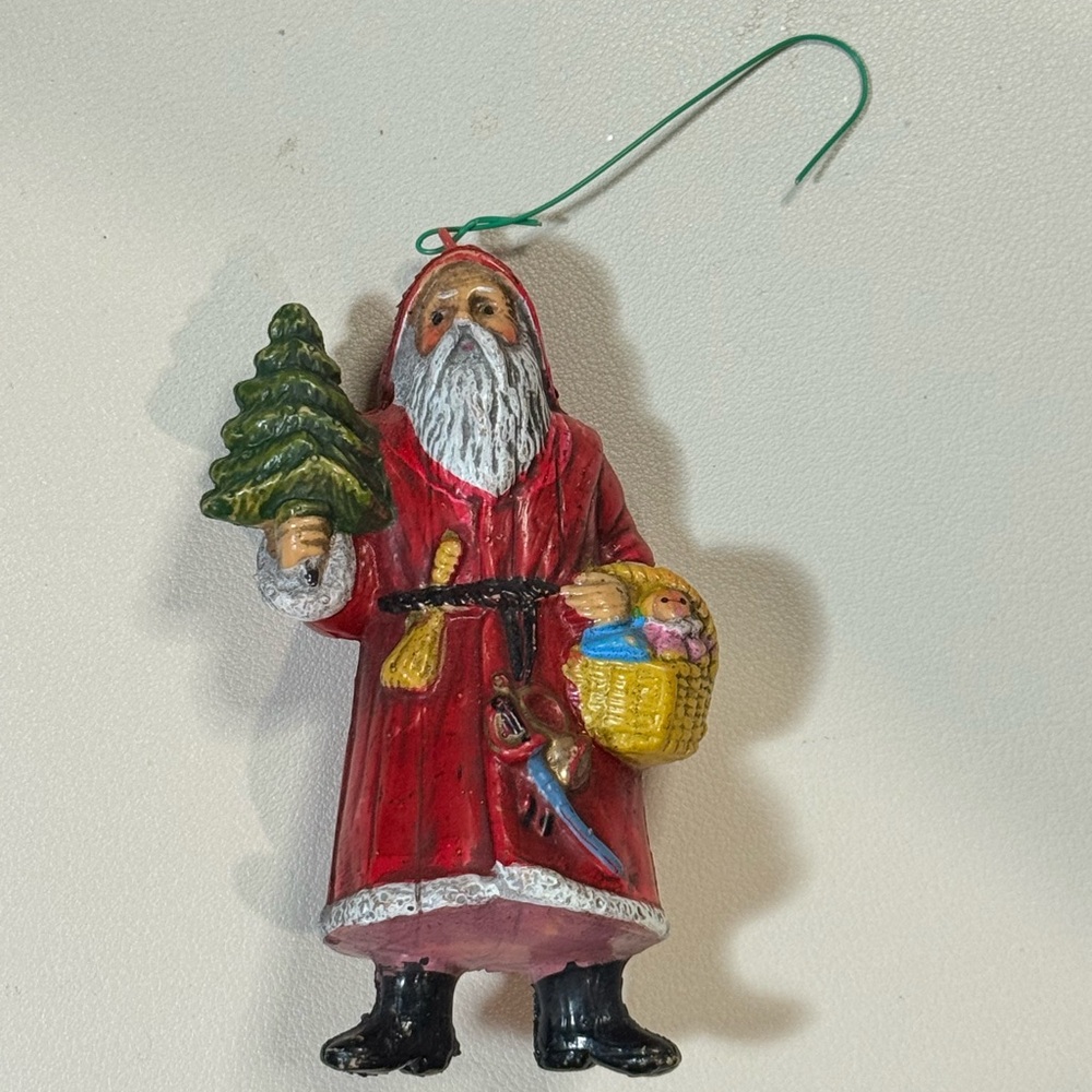 Vintage Santa and Rat Radio Ornament Set - Picture 2 of 7